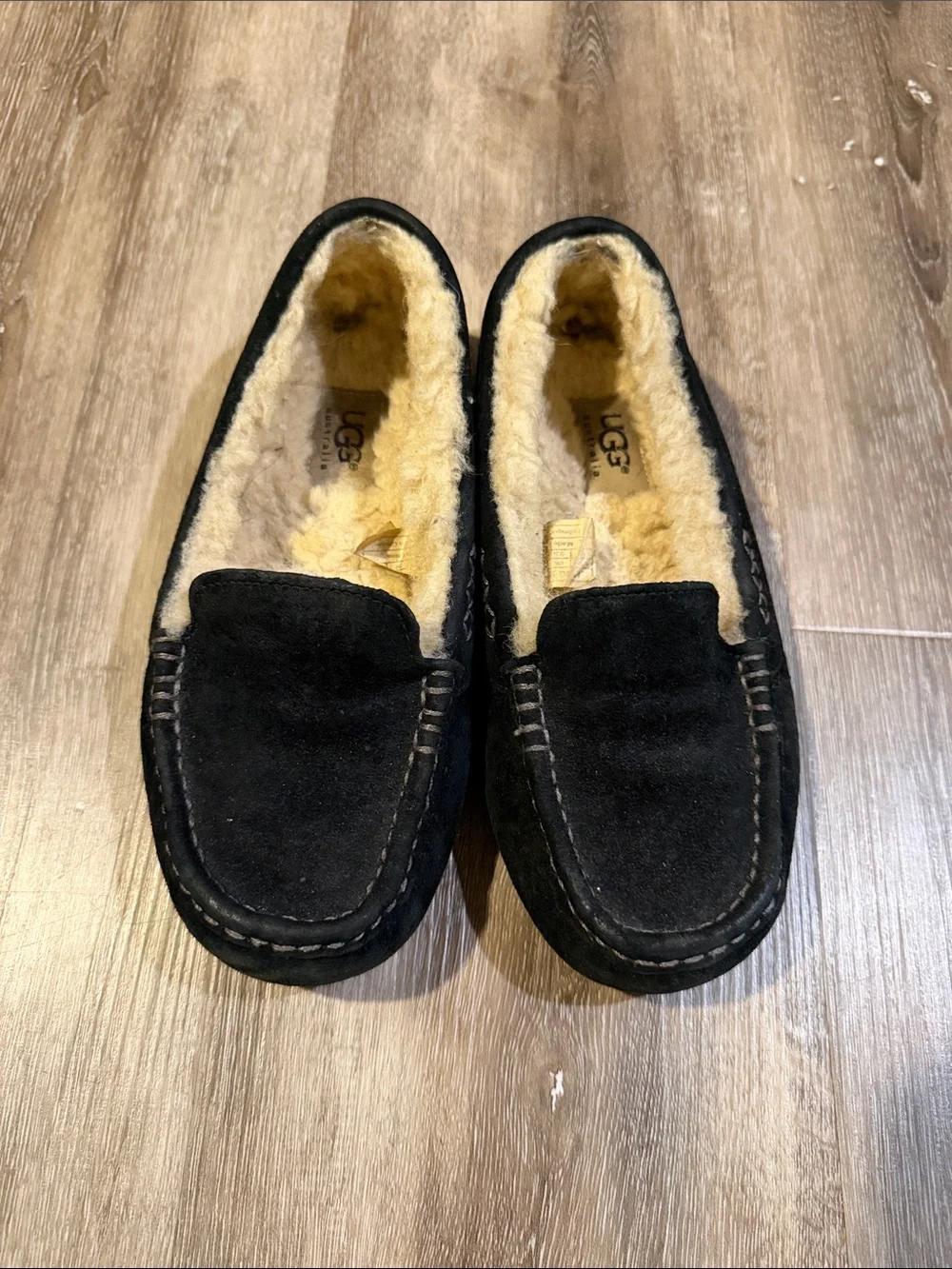UGG Men's Black Suede Shearling-Lined Moccasin